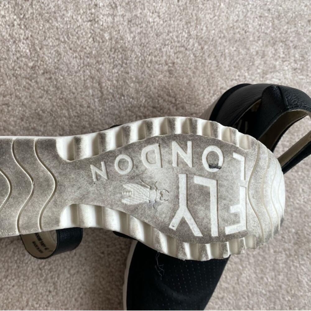 FLY London Black Ankle Strap Perforated Leather Wedge Sandals Size 37/6.5-7 - Picture 5 of 5